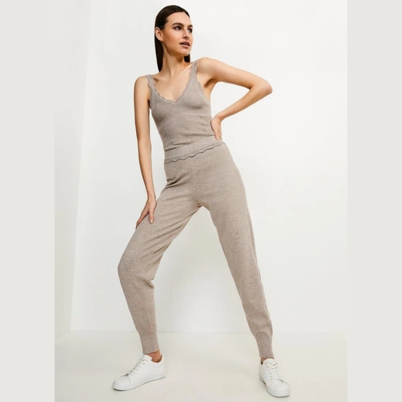 Karen Millen Rib Knit Corset Lounge Set - Picture 2 of 5